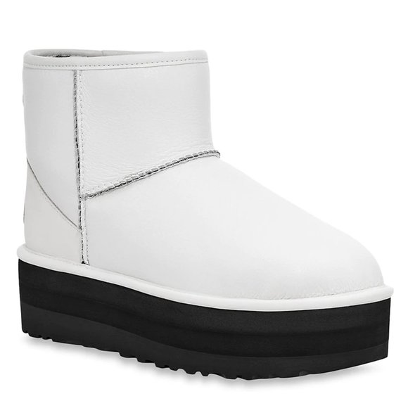 UGG Classic Mini Platform Matte Boot - Picture 2 of 11